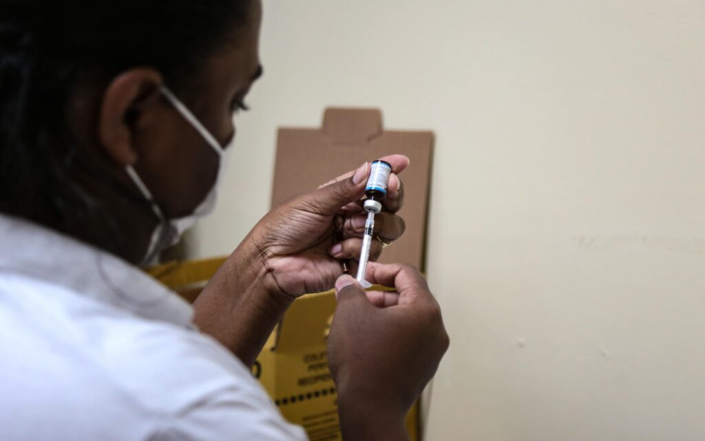 Crianças e adolescentes de Salvador devem se vacinar contra hepatite A e HPV
