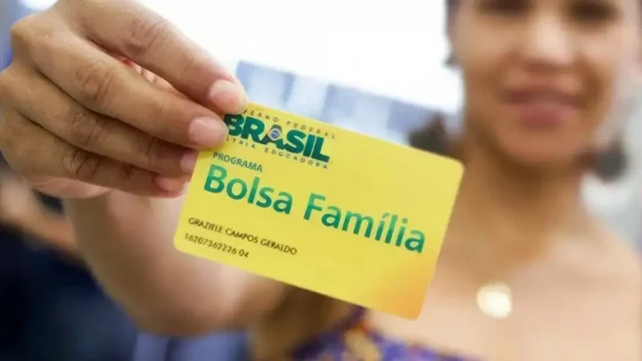 Beneficiários com NIS de final 8 do Bolsa Família recebem pagamento nesta segunda-feira