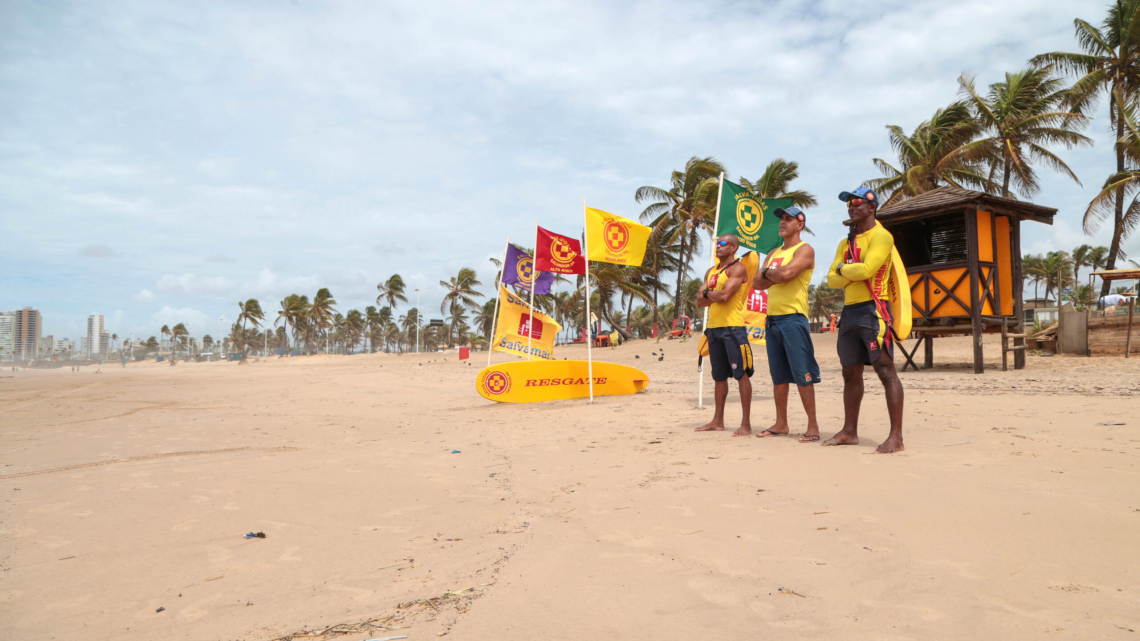 Salvador terá 56 novos postos salva-vidas ao longo da orla do Farol da Barra à Ipitanga Salvador terá 56 novos postos salva-vidas ao longo da orla do Farol da Barra à Ipitanga