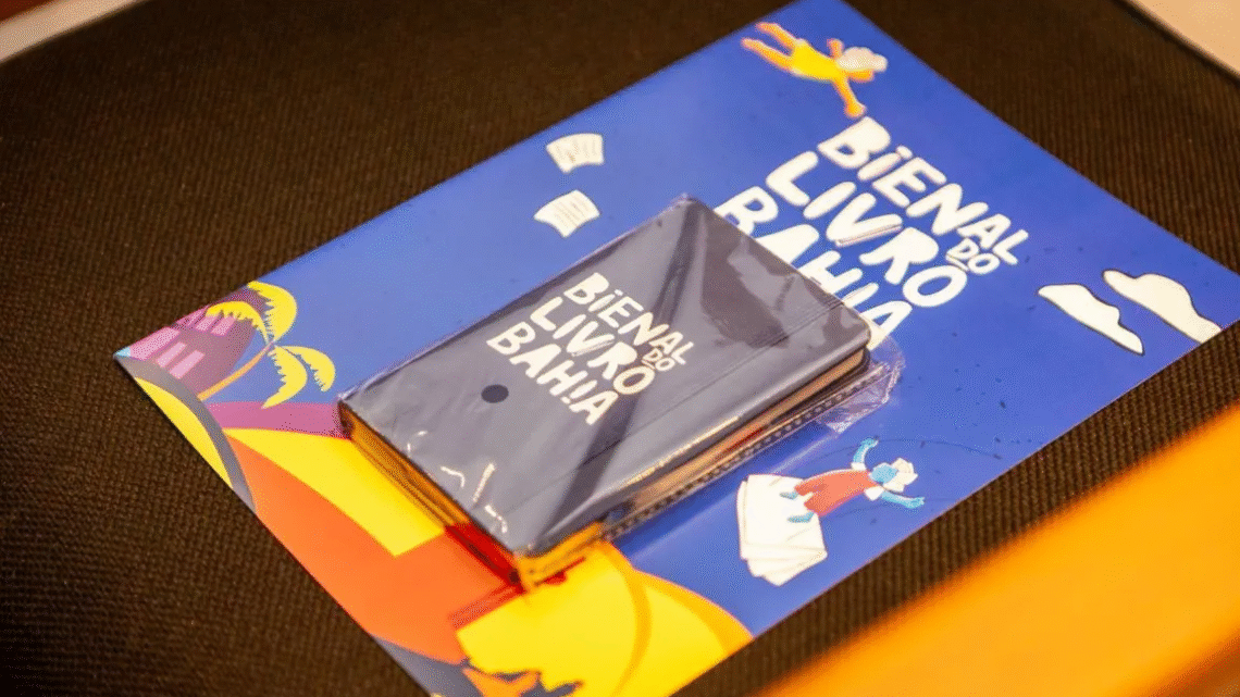 Governo oferece vale-livro de R$ 100 para estudantes da Bahia