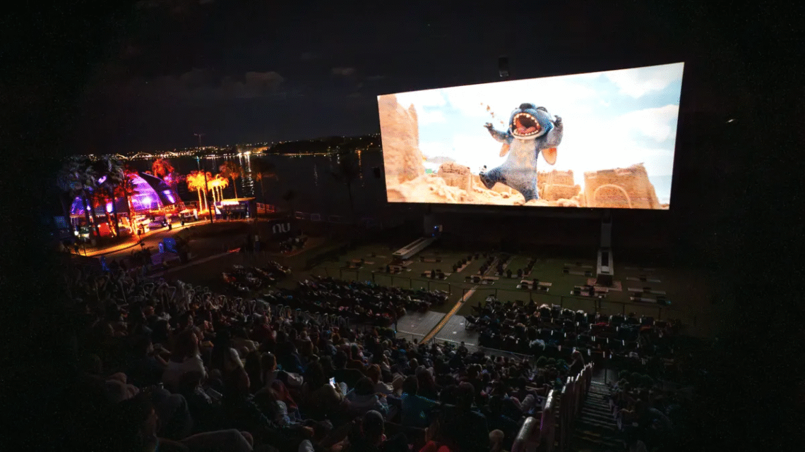 Cinema gigante Open Air Brasil terá sessão de abertura com ingressos gratuitos