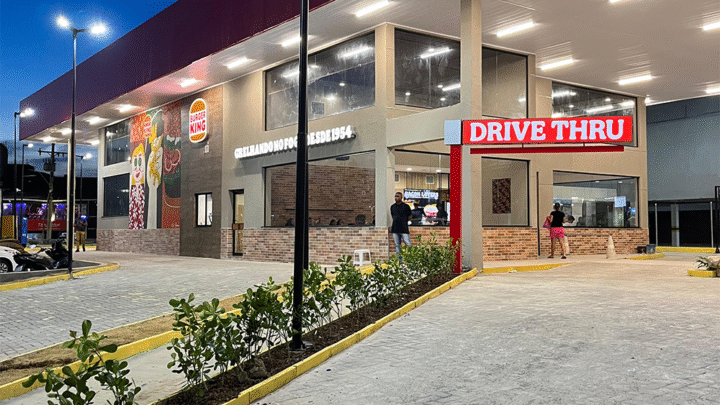 Unidade Burger King Boca do Rio abre novas vagas para atendente de loja