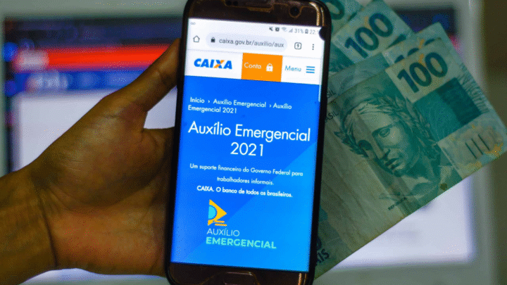 Governo cobra devolução de R$ 478 milhões pagos indevidamente no Auxílio Emergencial