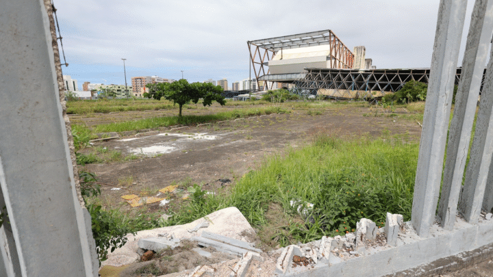 Serin afirma que edital de venda do antigo Centro de Convenções da Bahia está pronto para anúncio