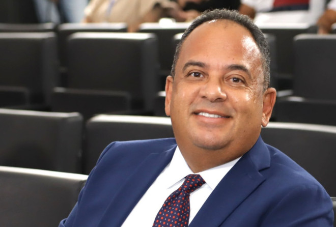 Projeto de Jorge Araújo garante senhas em braille para pessoas com deficiência visual