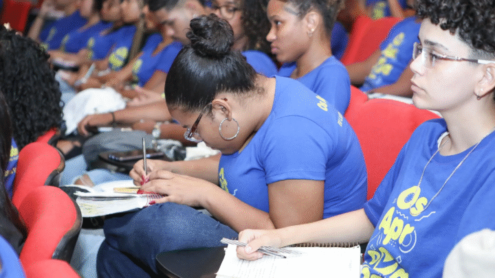 Mega Aulão do IngreSSAr está com inscrições abertas para revisão final pro Enem