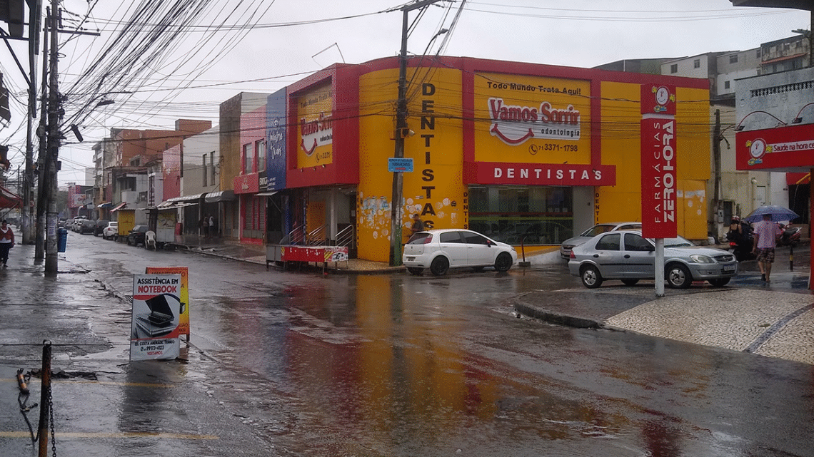 Salvador segue com céu nublado e previsão de chuvas moderadas até domingo (23)