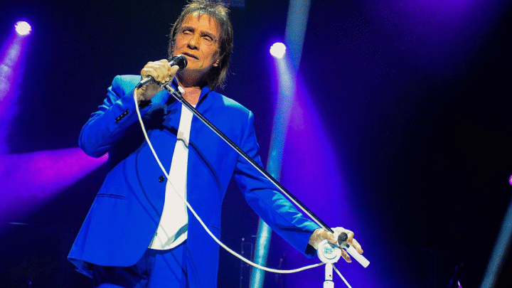 Roberto Carlos faz show gratuito nesta sexta (26) na Arena O Canto da Cidade, Boca do Rio