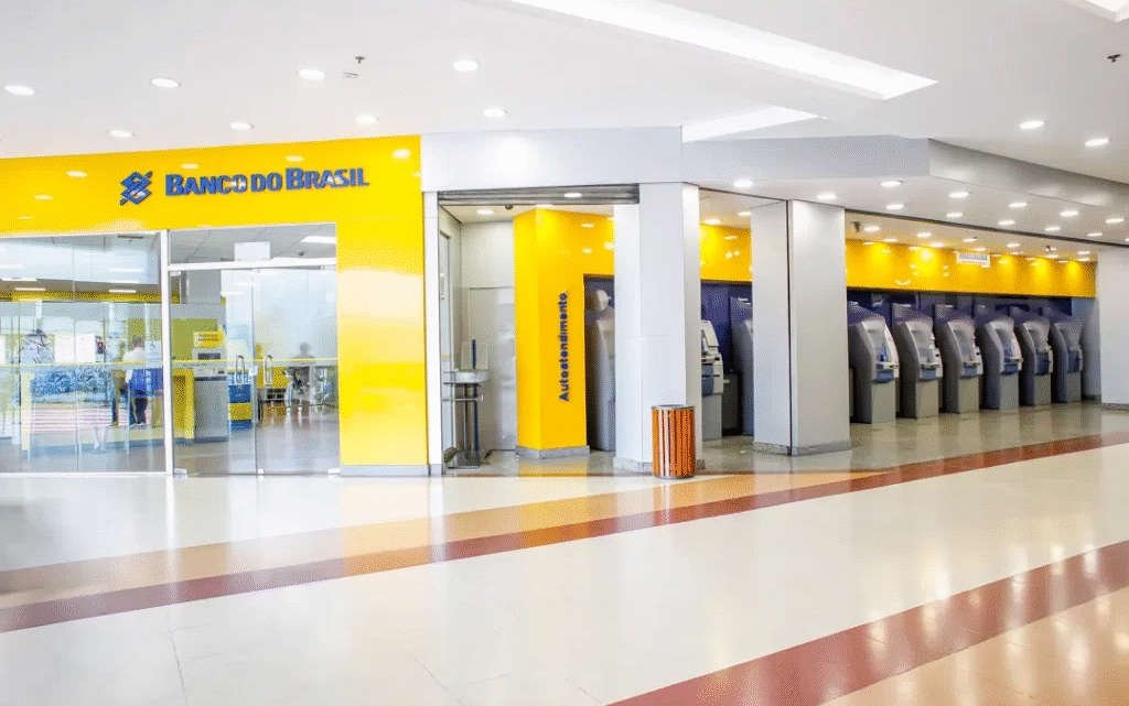 Clientes do Banco do Brasil reclamam de app fora do ar e falhas no PIX neste sábado (14)