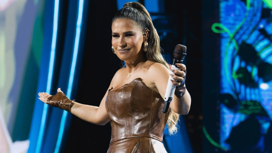 Quem canta hoje no BBB 26? Simone Mendes é a atração da festa deste sábado (14)