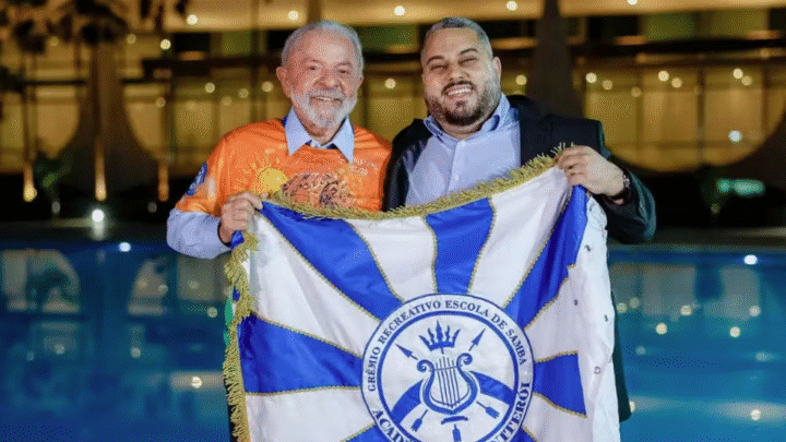 Governo Lula acende alerta sobre desfile que vai fazer uma homenagem ao presidente na Sapucaí