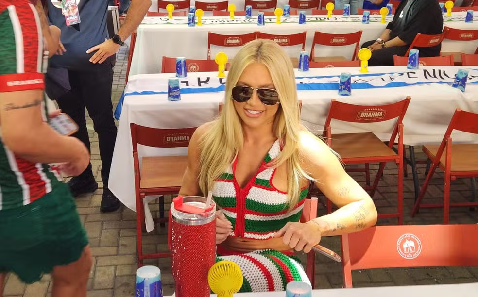 Virginia Fonseca rainha de bateria da Grande Rio