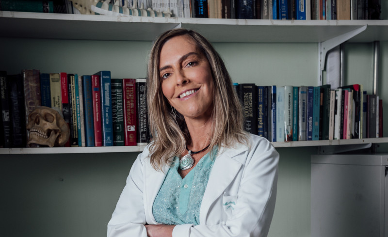 Tatiana Sampaio: A cientista brasileira que descobriu como reverter lesões na medula