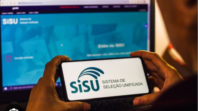 Confira o calendário completo do Sisu, ProUni e Fies em 2026. Veja datas de chamadas, listas de espera e prazos de matrícula nas universidades.