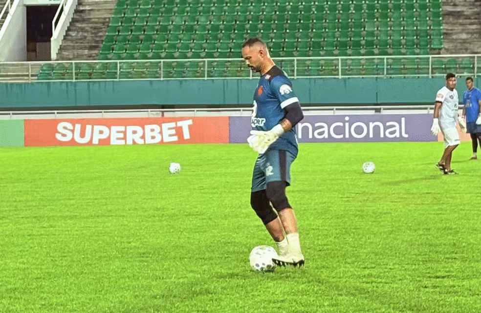 Goleiro Bruno é regularizado e fará estreia pelo Vasco-AC na Copa do Brasil