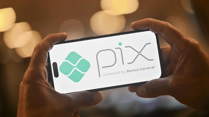 Alerta geral: entenda por que o Pix foi suspenso no Brasil