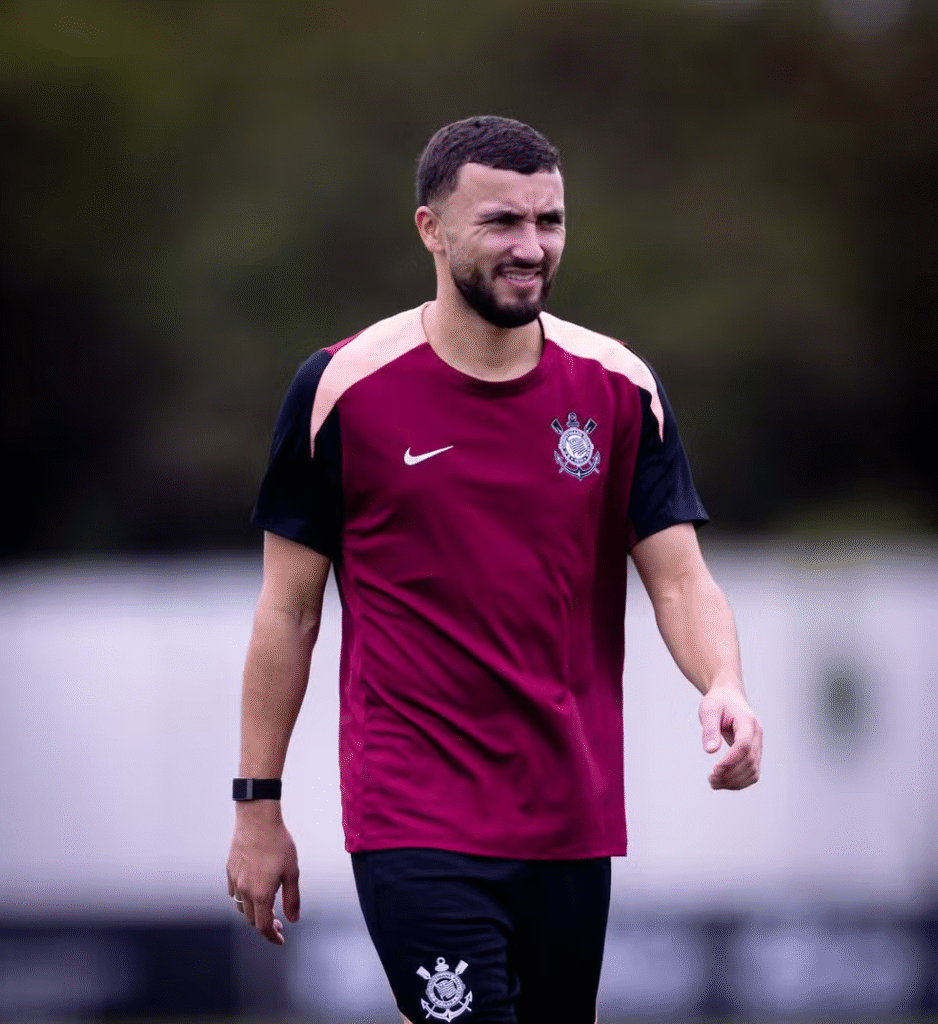 Corinthians oficializa a contratação de Zakaria Labyad. Meia marroquino foi indicado por Memphis Depay e chega para reforçar o Timão em 2026. Confira!