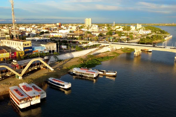 Inmet emite alerta laranja de chuvas intensas e ventos de 100 km/h na Bahia