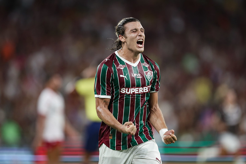 Onde ver Vasco x Fluminense ao vivo e prováveis times hoje