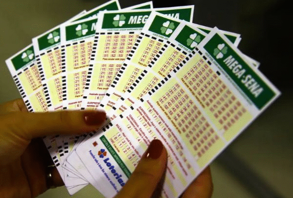 Aposta de Salvador ganha R$ 72 mil na Mega-Sena e prêmio acumula