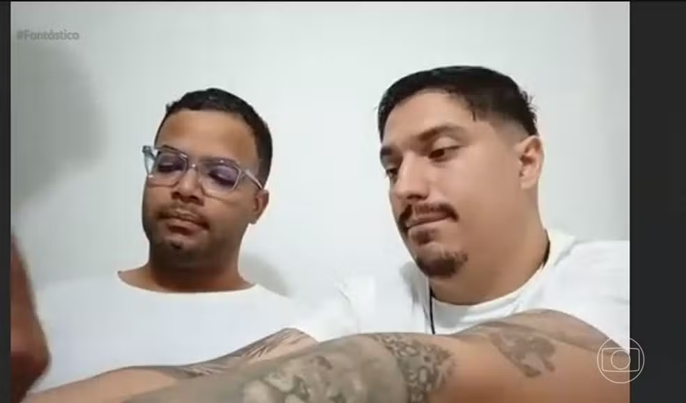 Felca celebra condenação de Hytalo Santos a 11 anos de prisão na Paraíba. Veja detalhes da sentença e da reação do influenciador nesta terça (24).