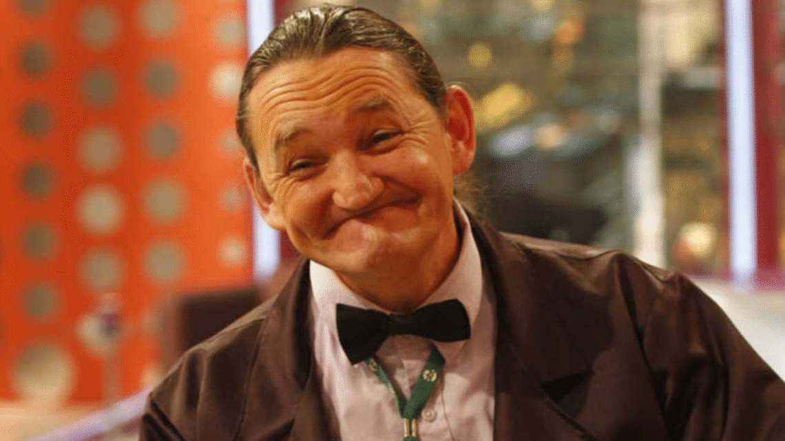 Marquito sofre acidente de moto e está em coma induzido