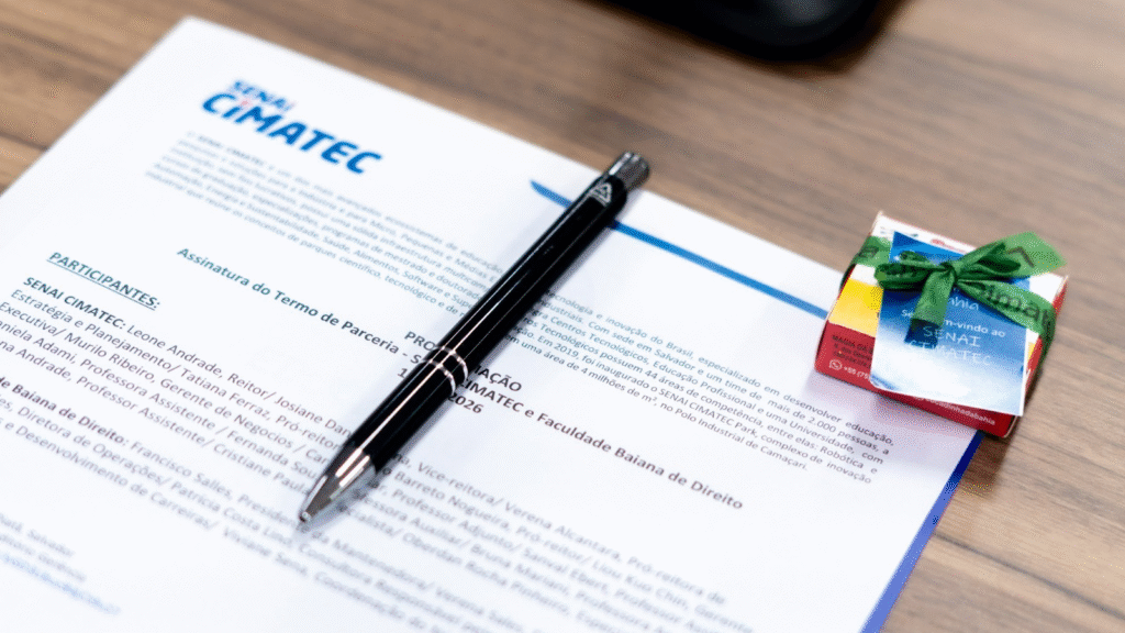 Faculdade Baiana de Direito e SENAI CIMATEC lançam pós-graduação em Direito Digital e IA. Início em 9 de abril.