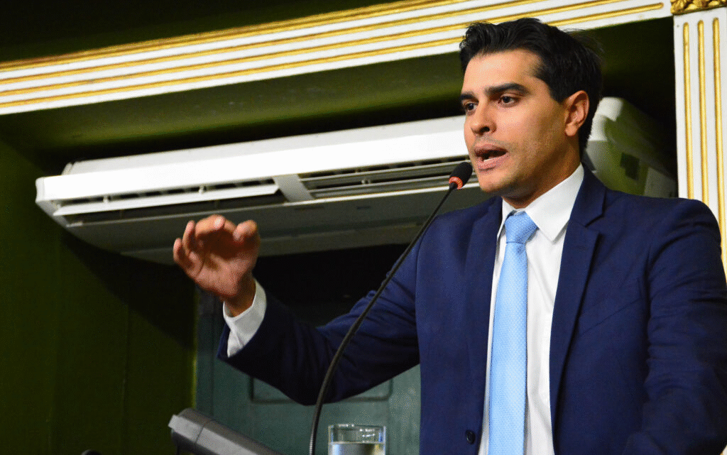 Alexandre Aleluia assume a CCJ da Câmara de Salvador após disputa