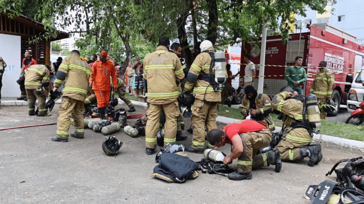 Incêndio no Stiep mobiliza mais de 50 bombeiros após explosão