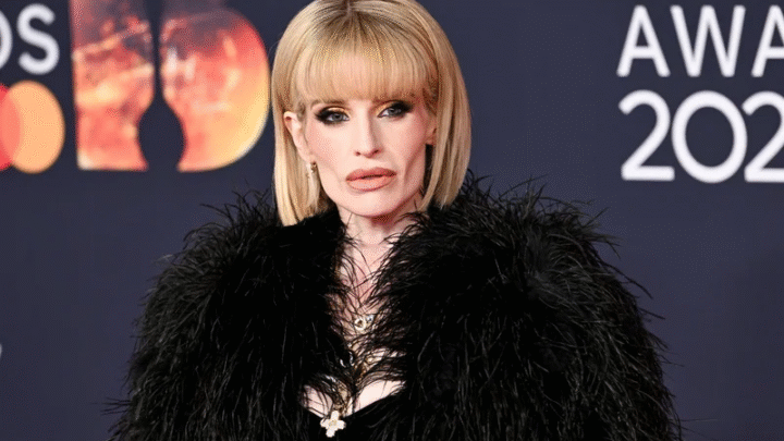 Após ser comparada com um cadáver, Kelly Osbourne brilha no BRIT Awards 2026