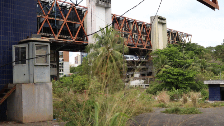 Governo do Estado abre licitação para venda do antigo Centro de Convenções