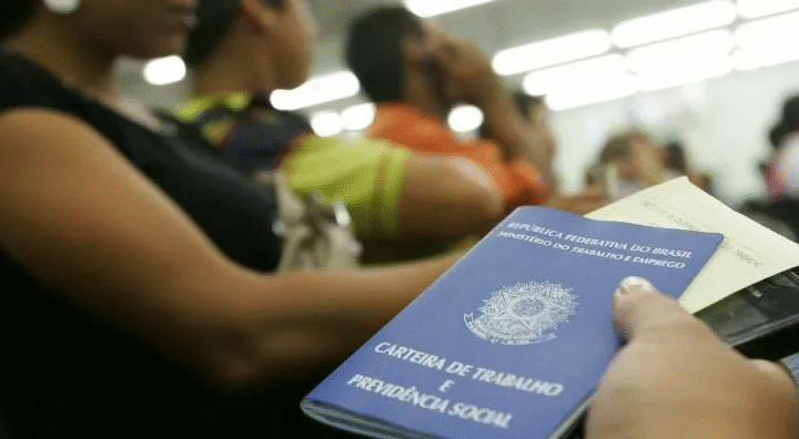 Salvador oferece 395 vagas de emprego exclusivas para mulheres