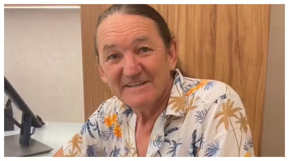 Estado de saúde de Marquito é atualizado após cirurgia de quatro horas na coluna. Veja a nota oficial do SBT e o desabafo da esposa.