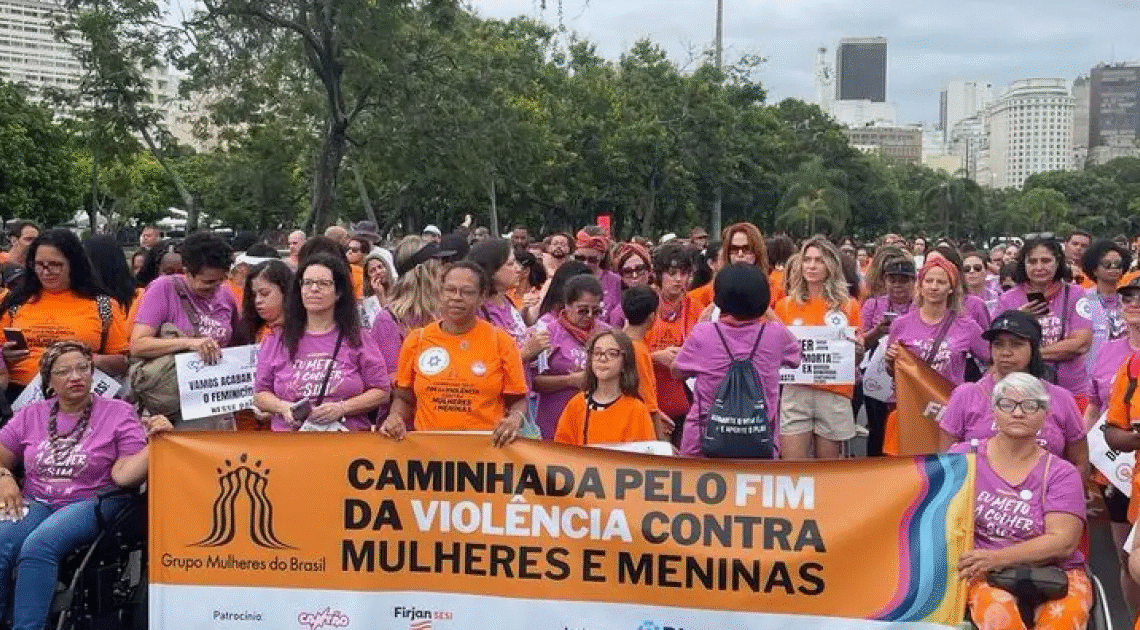 Mulheres evangélicas organizam caminhada contra o feminicídio em Salvador