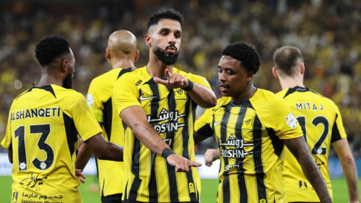 Onde assistir Al-Ahli x Al-Ittihad hoje (6) ao vivo pelo Campeonato Saudita
