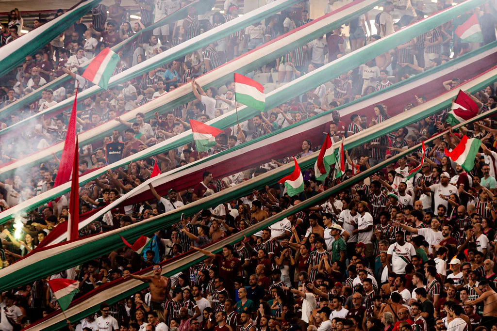 Jornalista divulga parcial de ingressos vendidos para Fluminense x Flamengo: 28 mil vendidos e Setor Sul esgotado. Veja como comprar hoje.