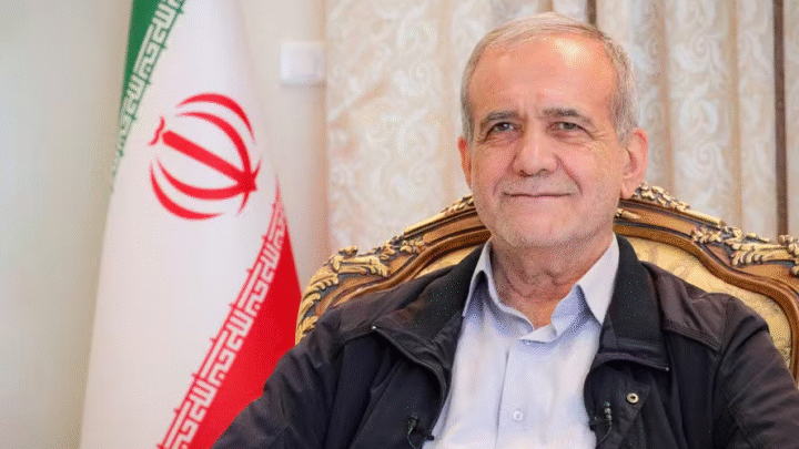 Masoud Pezeshkian pede desculpas e interrompe bombardeios no Oriente Médio após semana de tensão