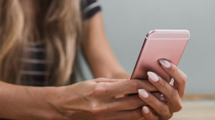 Violência contra a mulher: Aplicativo na Bahia permite pedir proteção pelo celular