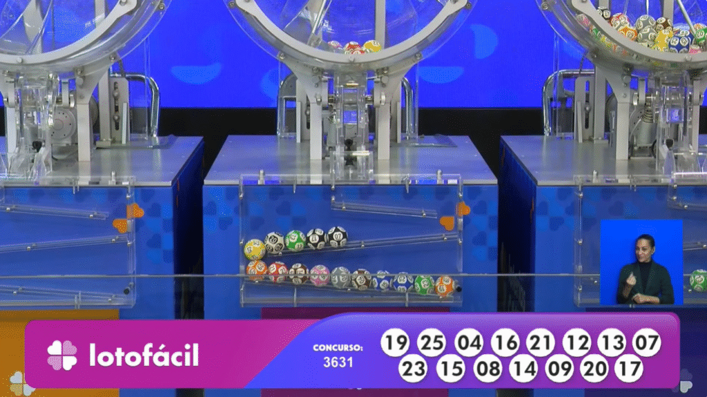 Confira o resultado da Lotofácil 3631 desta segunda (9). Veja os números sorteados e o rateio do prêmio de R$ 2,0 milhões.
