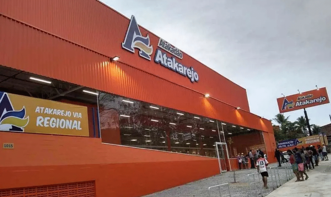 Atakarejo abre seleção de vagas para nova unidade em Jardim de Alah