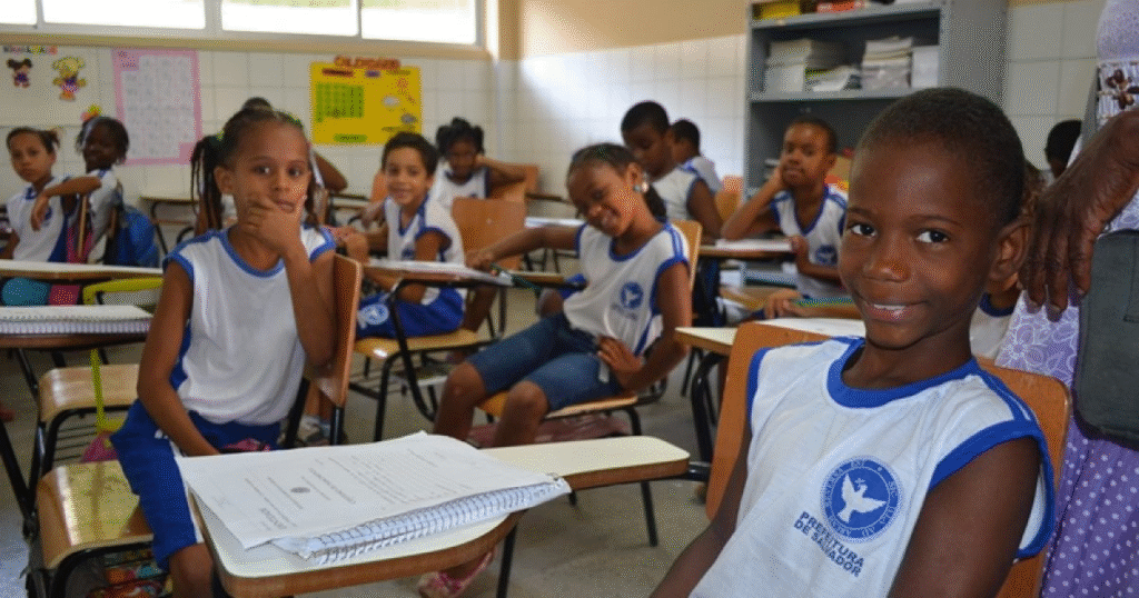 Início do ano letivo 2026 em Salvador acontece nesta segunda (16). Confira o calendário da Smed e os planos para construção de novas escolas.