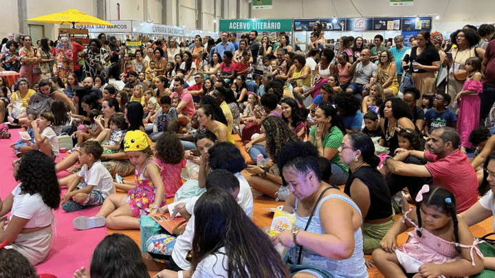 Bienal do Livro Bahia 2026 aposta em curadoria 100% baiana e novos espaços