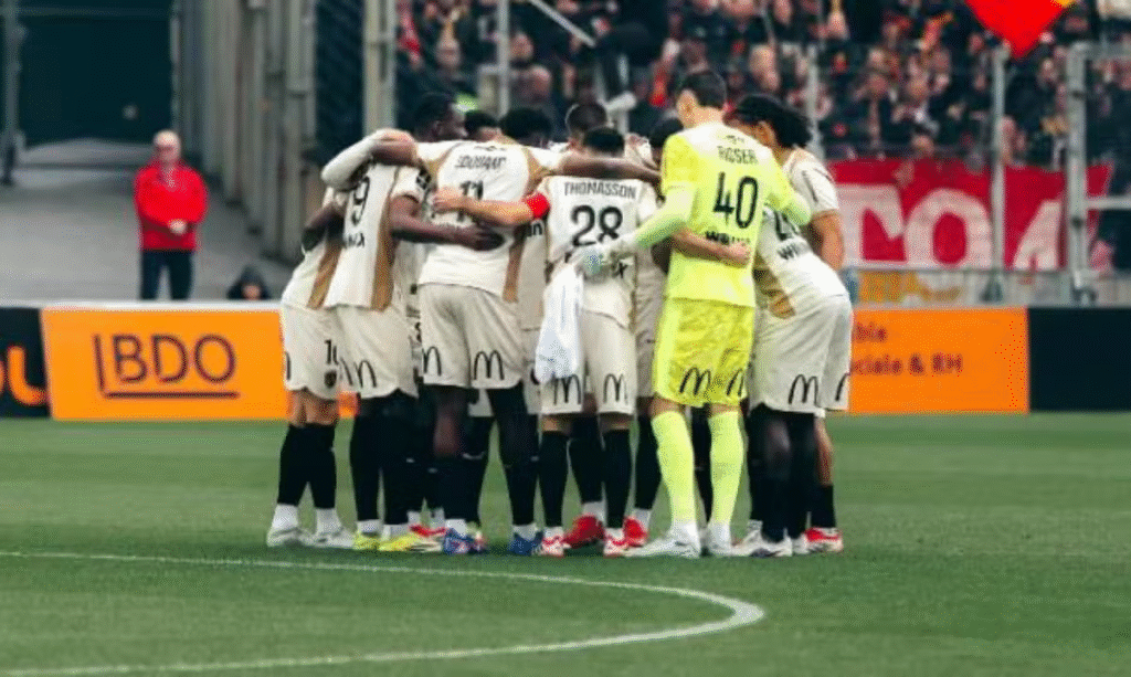 Lens x Angers: saiba onde assistir ao vivo hoje e veja as prováveis escalações das equipes pela Ligue 1 francesa.