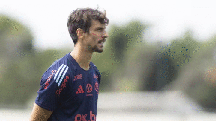 Debandada na Gávea: Rodrigo Caio não integra mais a comissão do Flamengo