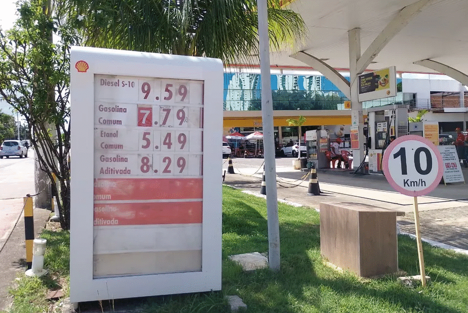 Preço da gasolina em Salvador dispara e atinge quase R$ 8