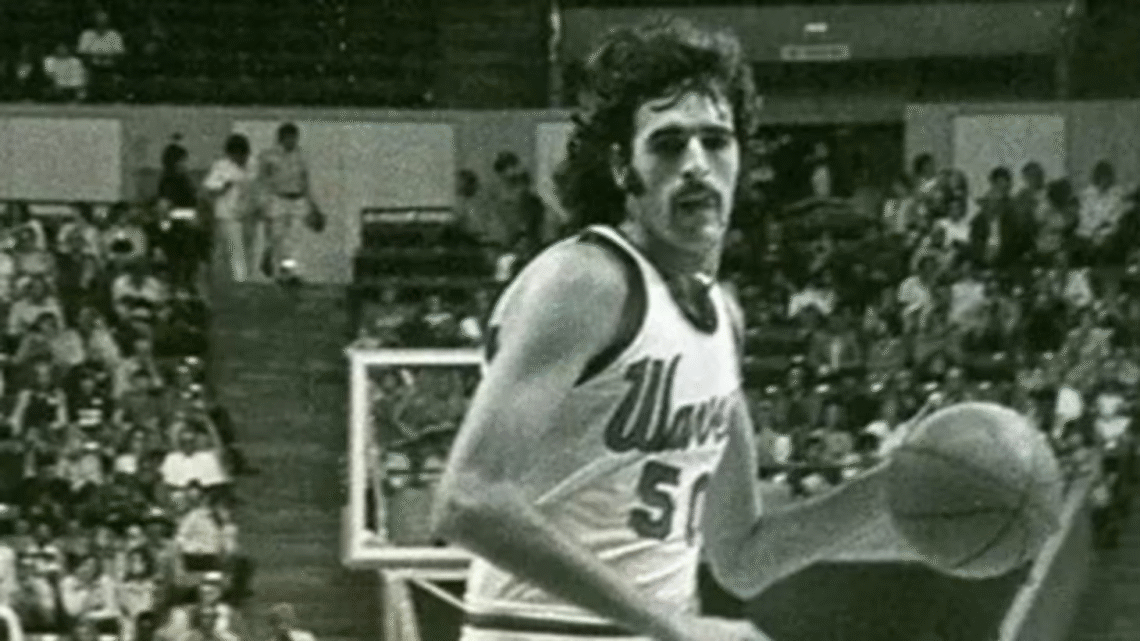 Morre a lenda Marquinhos Abdalla, pioneiro do basquete brasileiro