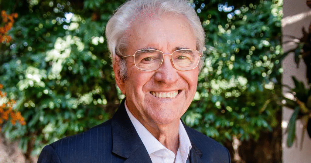 Morre Juca de Oliveira, o eterno Dr. Albieri, aos 91 anos em SP. Veja a trajetória e o legado do ator.