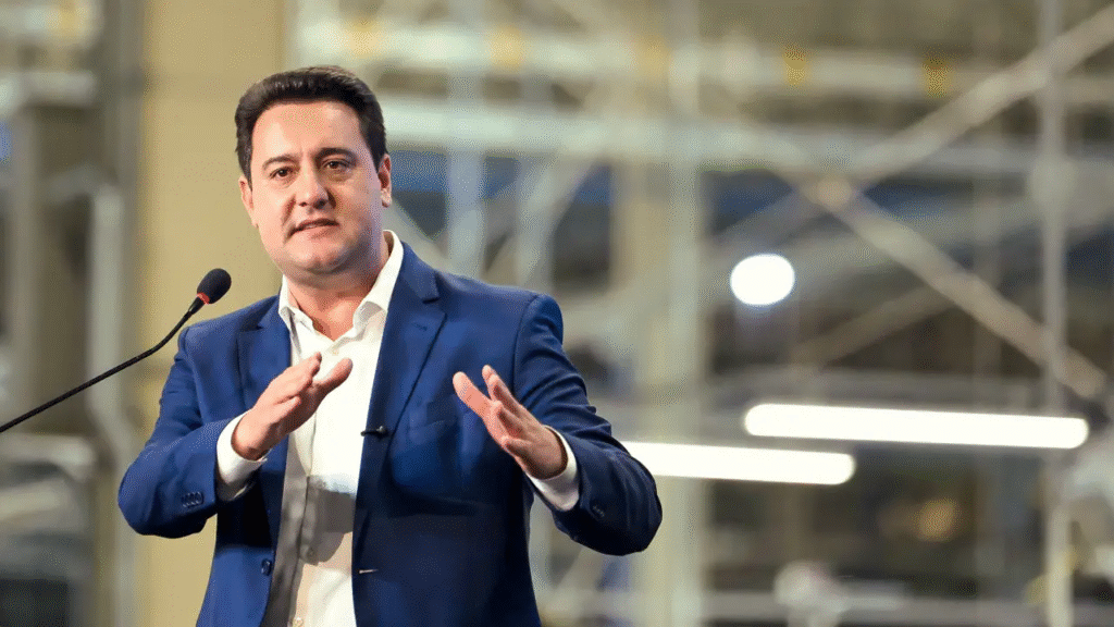 Ratinho Junior desiste de concorrer à Presidência em 2026. Governador do Paraná confirmou que fica no cargo até dezembro.