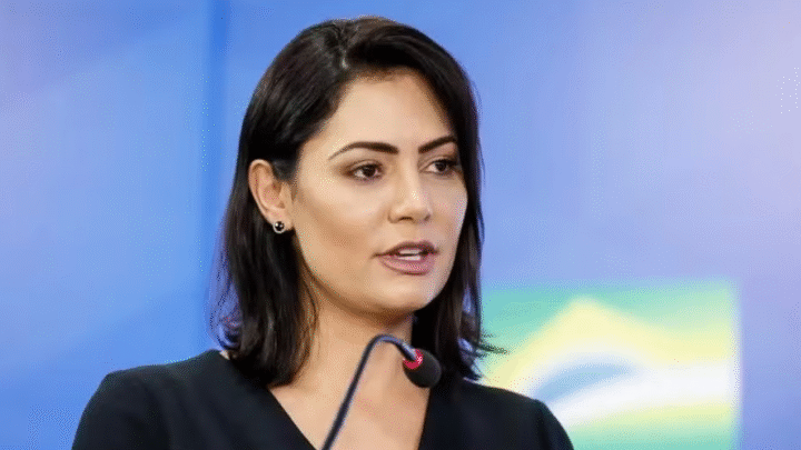 Michelle Bolsonaro supera Lula e vence em possível segundo turno