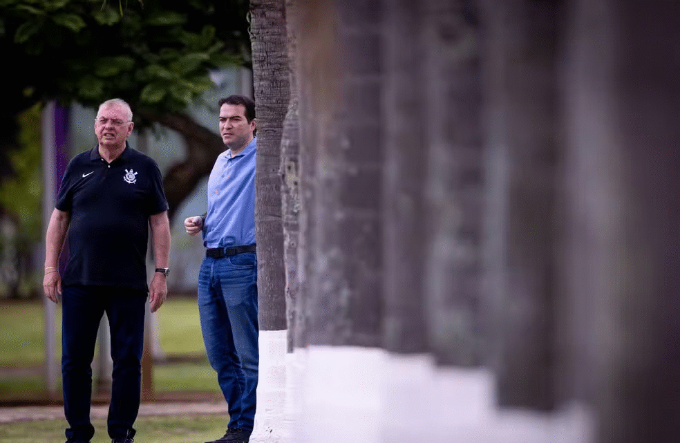 Acabou a esperança? Por que o Corinthians desistiu de reforços